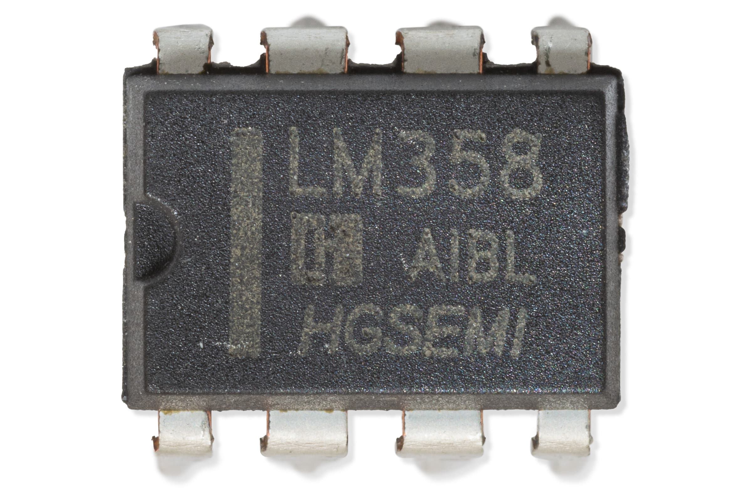 LM358 double op-AMP DIP