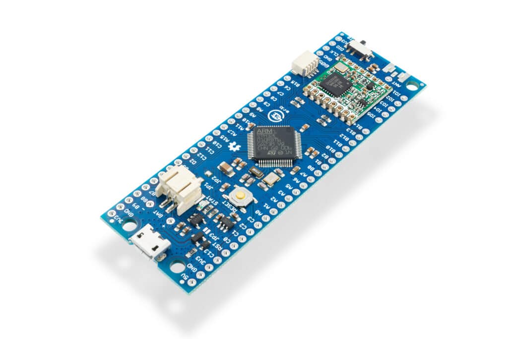 STM32L microcontroller board with LoRa transciever-Communication