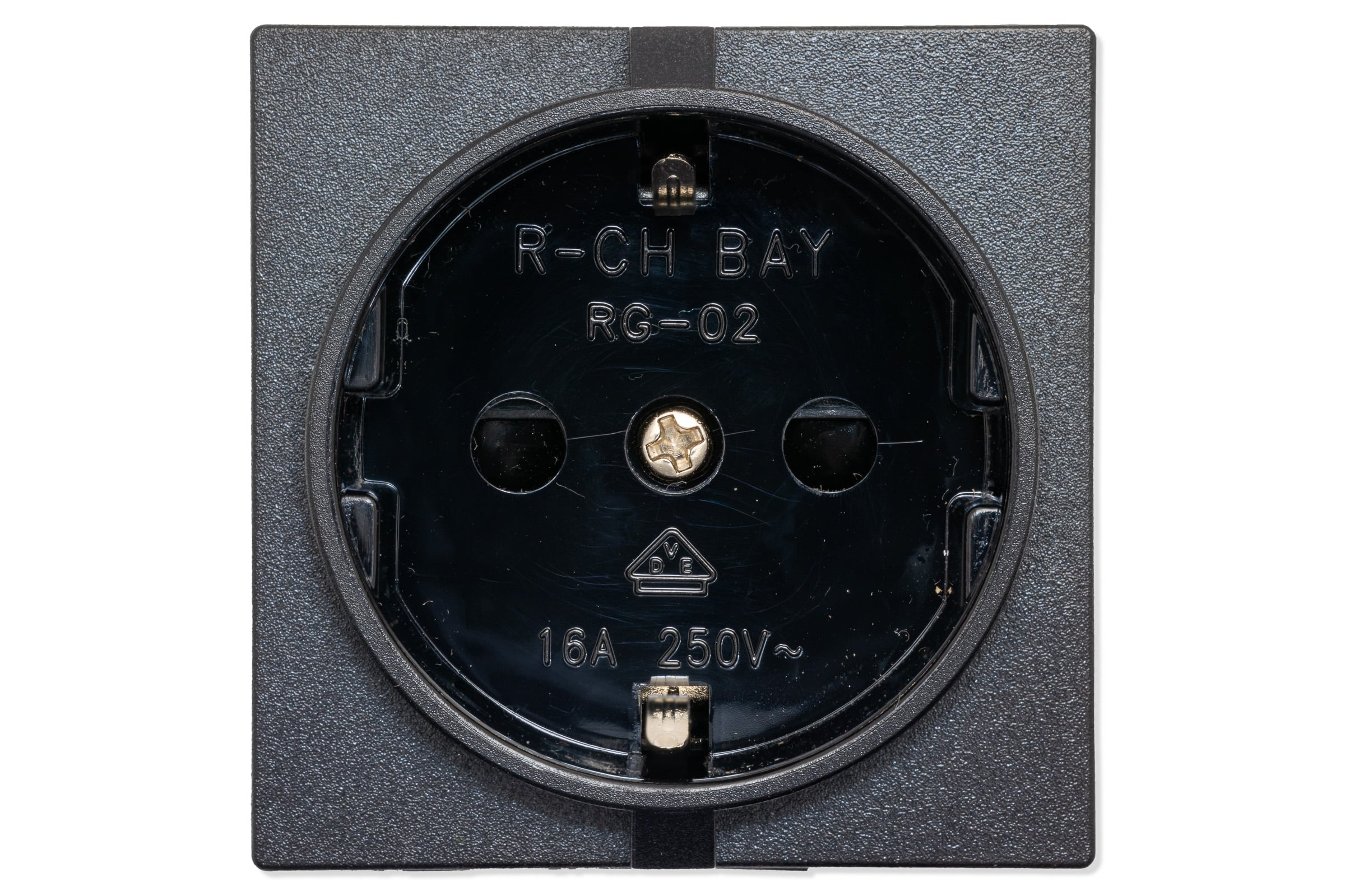 [UMIROVLJEN] Strujni konektor s osiguračem