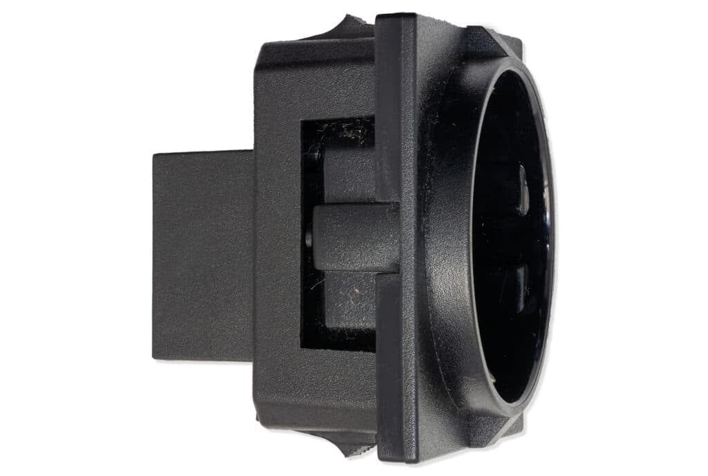 Steckdose mit Versicherung-Andere Anschlüsse