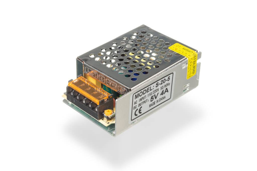 Napajanje 5V 4A 20W-Baterije & Napajanja