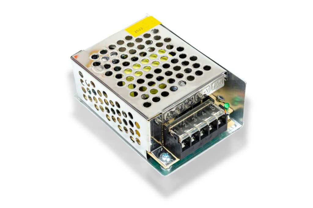 Napajanje 12V 3A 36W-Baterije & Napajanja