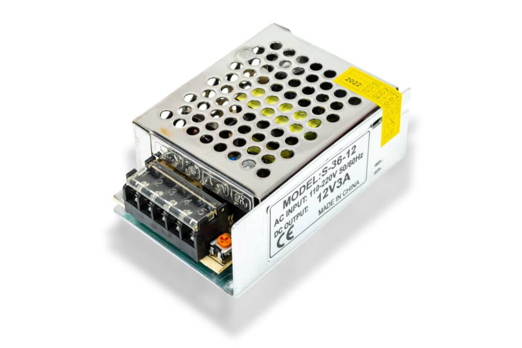 Napajanje 12V 3A 36W-Baterije & Napajanja