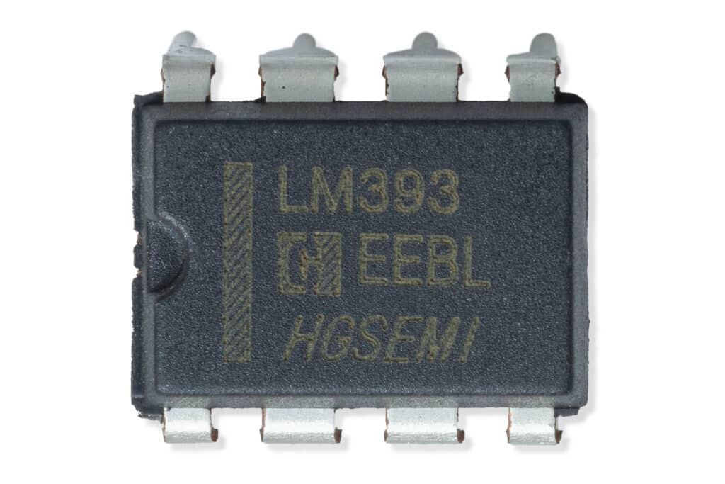 Operational amplifier LM393 DIP-8-Components