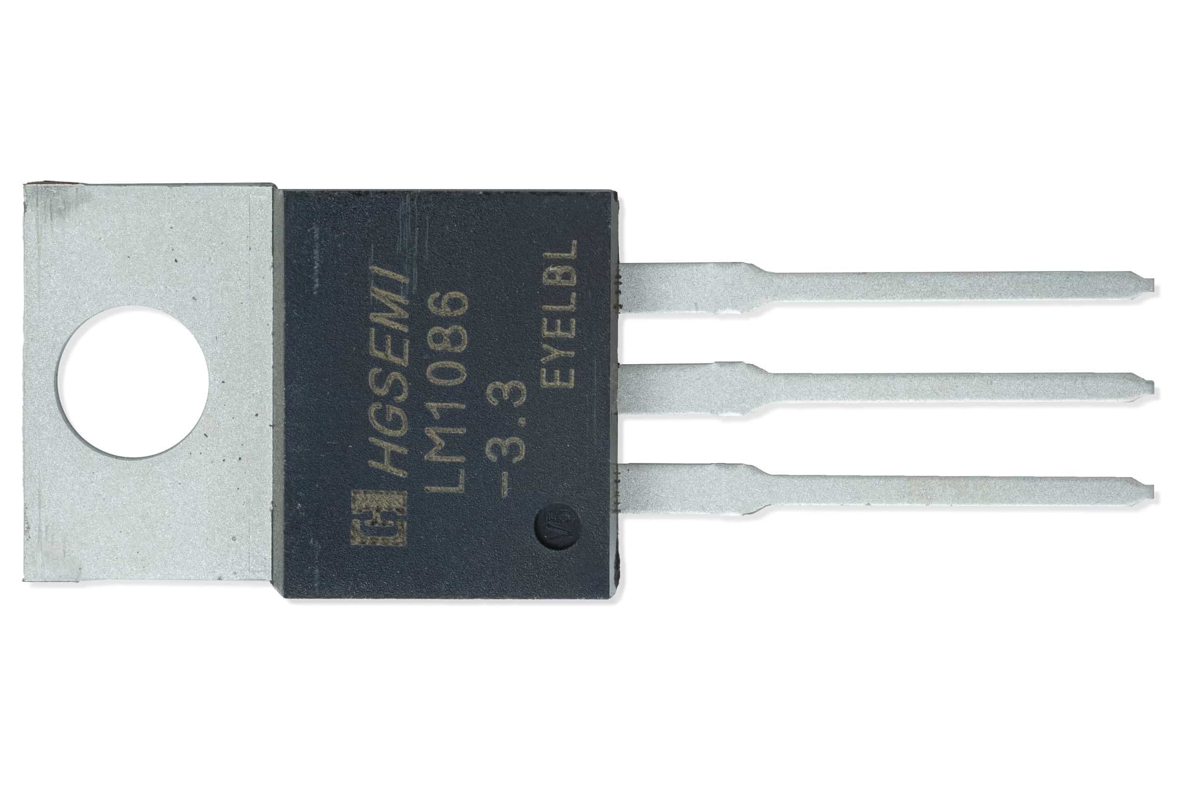 Generic 3.3V voltage regulator TO-220 THT-Components
