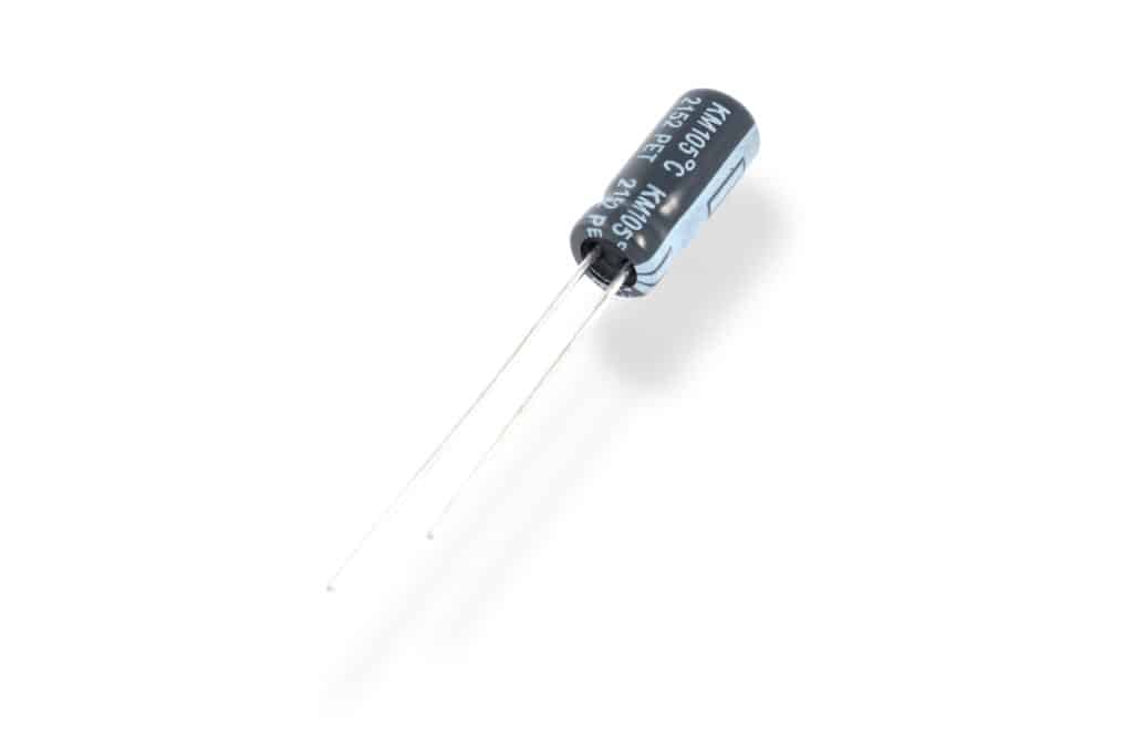 Elektrolytkondensator 100uF 25V-Komponenten