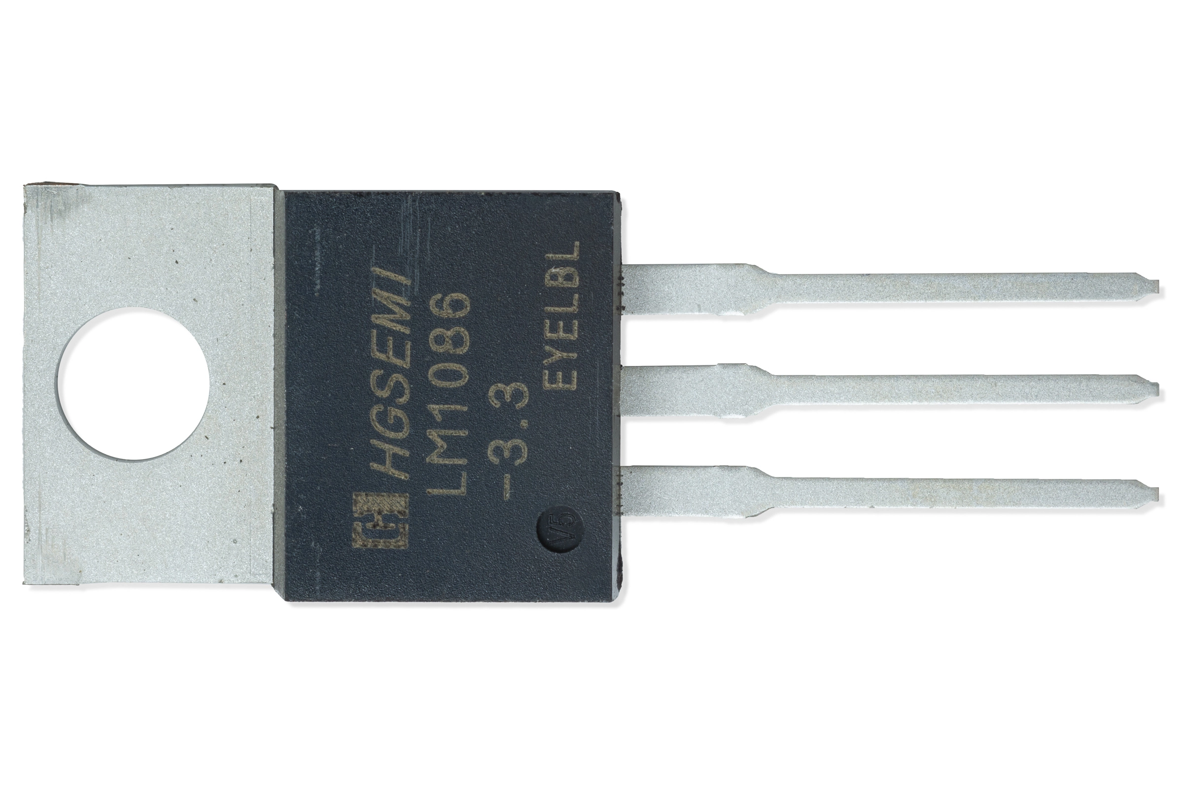 Generic 3.3V voltage regulator TO-220 THT